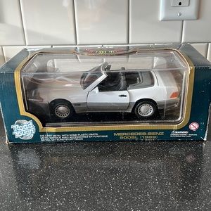 Vintage Mercedes Benz 500 SL